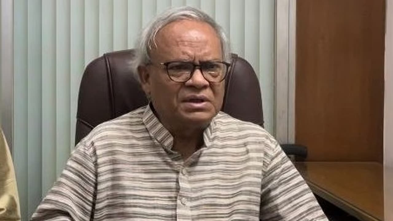অপকর্ম করলে ছাড় নেই: নেতাকর্মীদের সতর্ক করলেন রিজভী