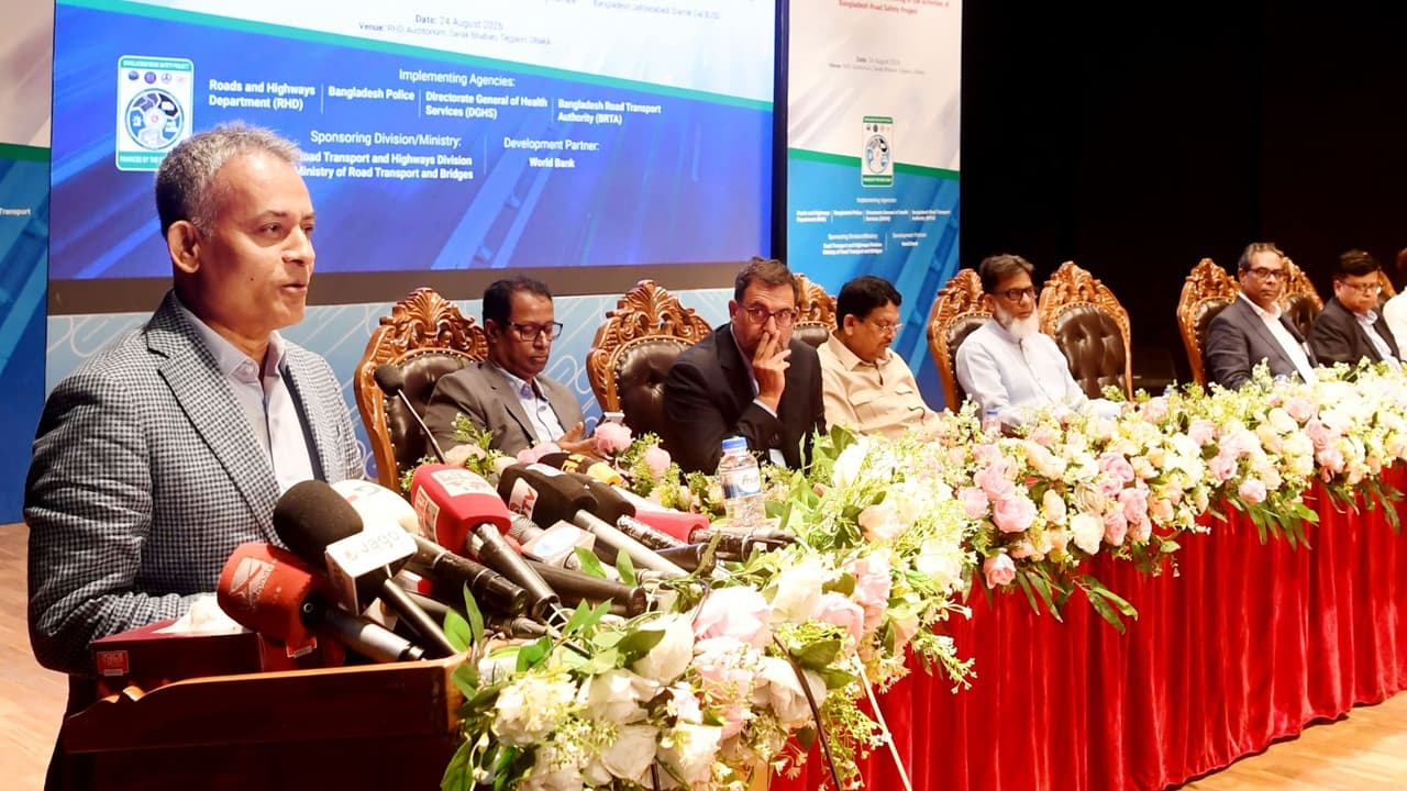 ২০৩০ সালের মধ্যে সড়ক দুর্ঘটনা অর্ধেকে নামানোর লক্ষ্য