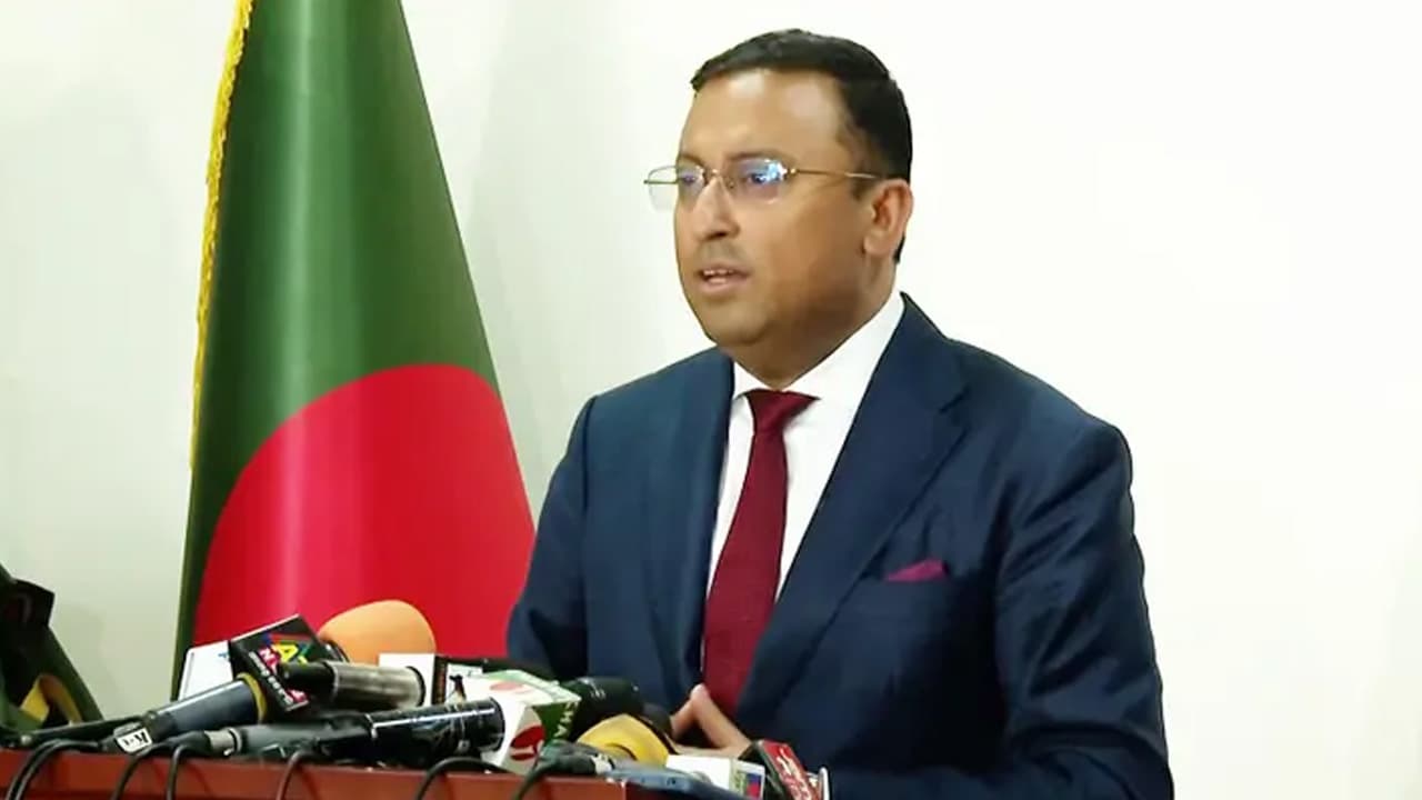 দ্বৈত নাগরিকত্ব প্রশ্নে পররাষ্ট্র প্রতিমন্ত্রীর কড়া প্রতিক্রিয়া