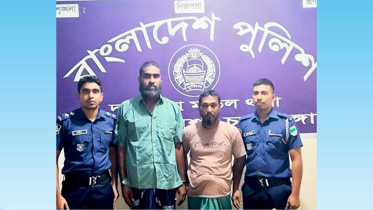 চুয়াডাঙ্গায় কোটি টাকার চুল ছিনতাই: চালক ও ম্যানেজার গ্রেপ্তার