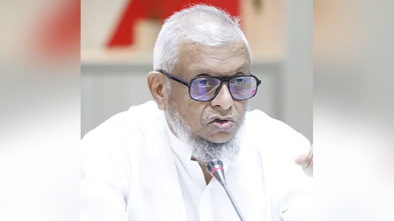 সিউকের উদ্বোধনে থাকছেন না প্রবাসীকল্যাণমন্ত্রী