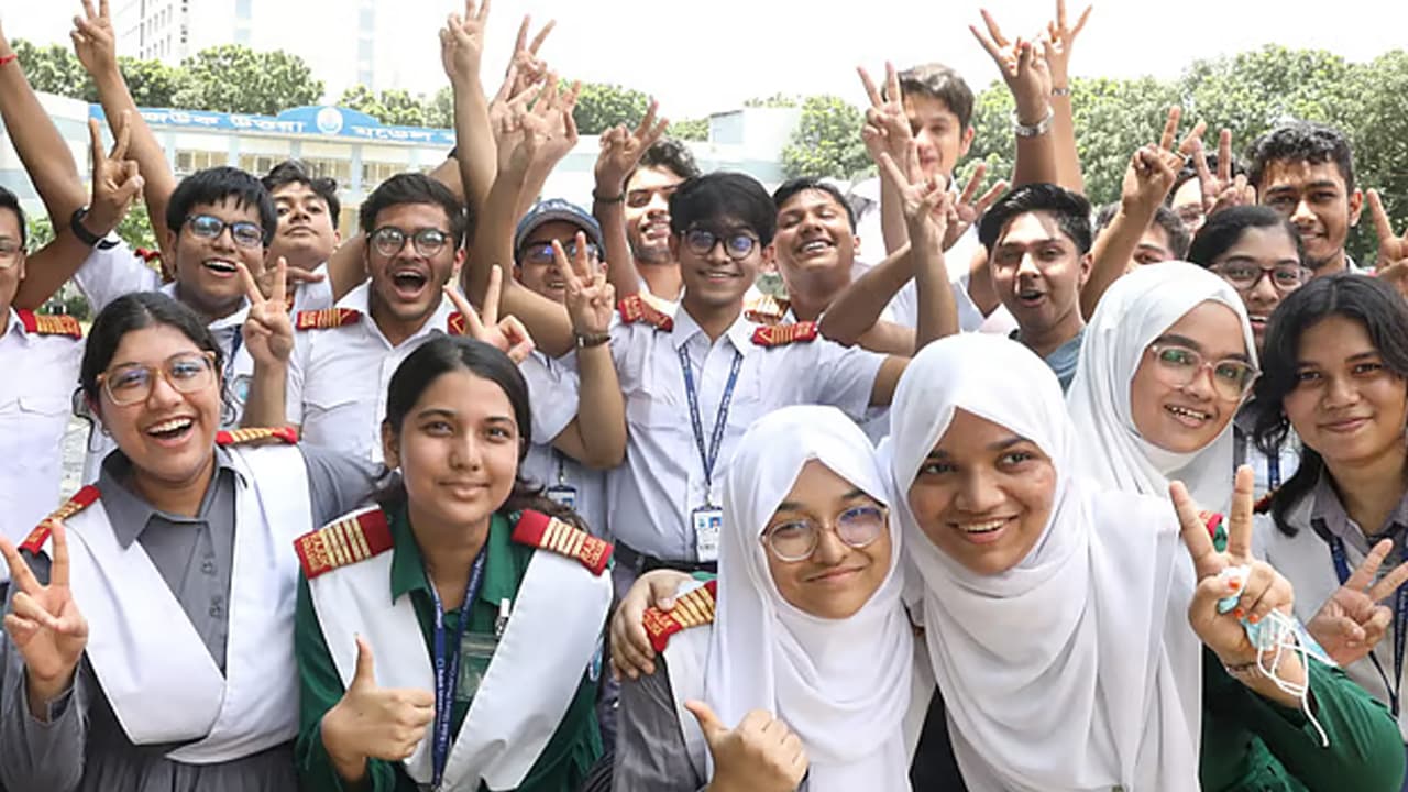 একাদশে ভর্তির ফি নির্ধারণ: সর্বোচ্চ ৮ হাজার ৫০০ টাকা