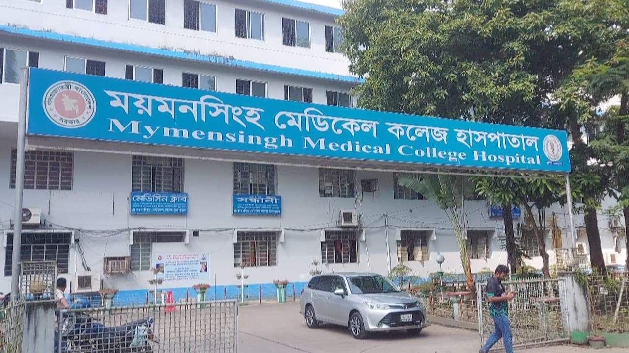 মায়ের নাম এক হওয়ায় বদলে গেল দুই নবজাতক