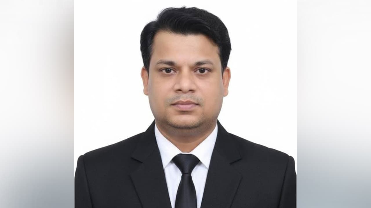 টাকার বিনিময়ে ২৪ রোহিঙ্গাকে জন্ম সনদ দেওয়ার অভিযোগ