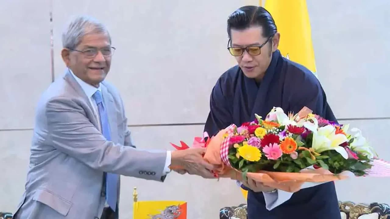 ভুটানের রাজা ঢাকায় রাষ্ট্রপতি-প্রধানমন্ত্রীকে আমন্ত্রণ