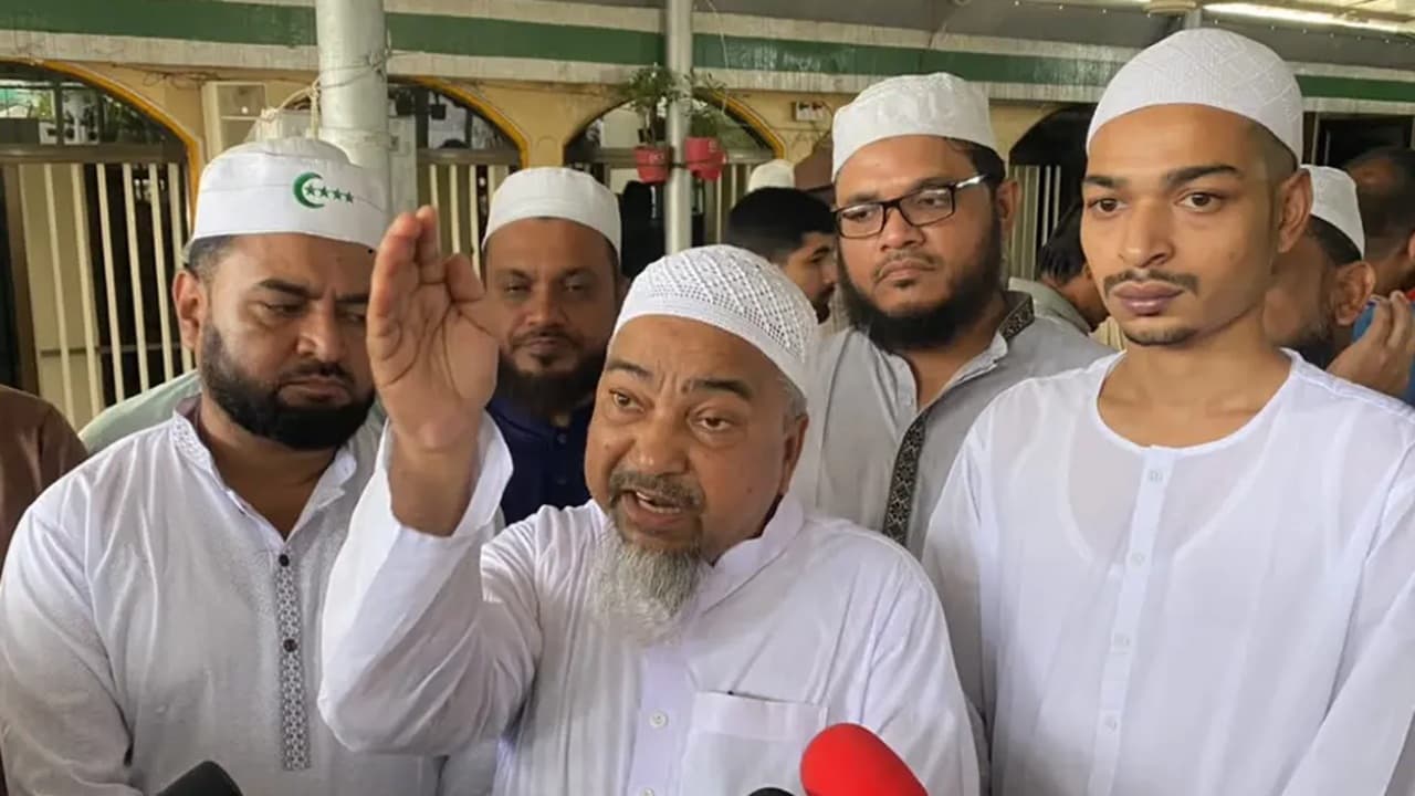 জশনে জুলুসের বিরোধিতাকারীদের মানসিক চিকিৎসা প্রয়োজন