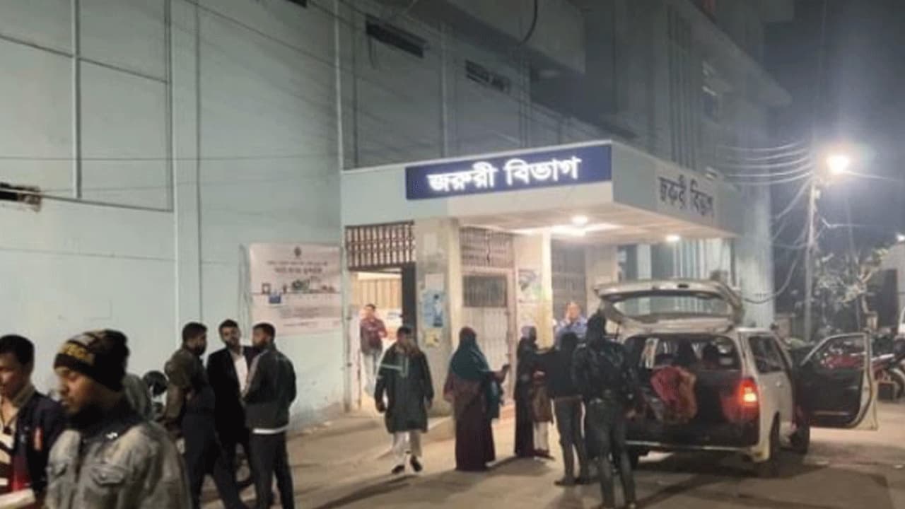 যশোরে মাকে বঁটি দিয়ে হত্যার অভিযোগে ছেলে আটক