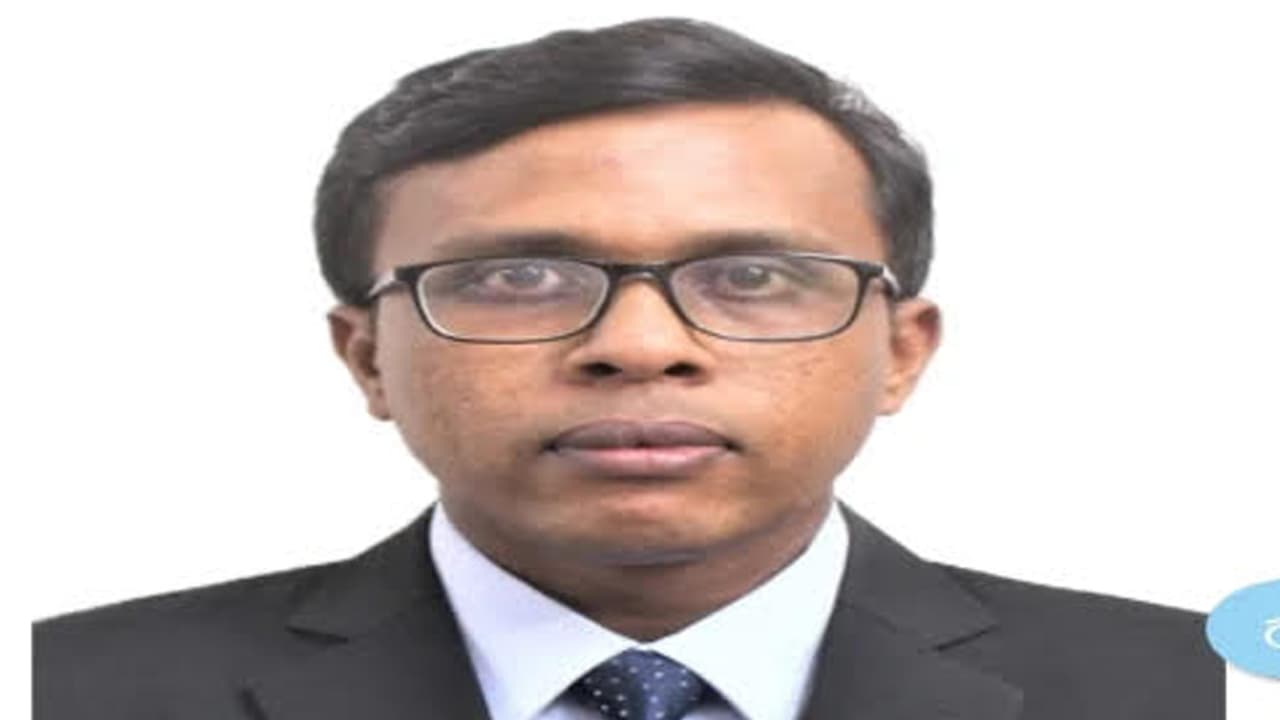 চুয়াডাঙ্গায় সার চুরি ও নষ্টে কৃষি কর্মকর্তা পদাবনতি