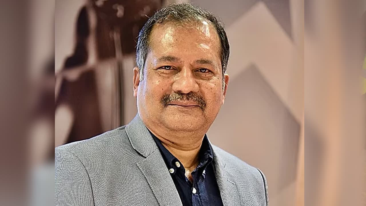জহির উদ্দিন স্বপন নিলেন সংসদীয় কমিটির সভাপতির দায়িত্ব
