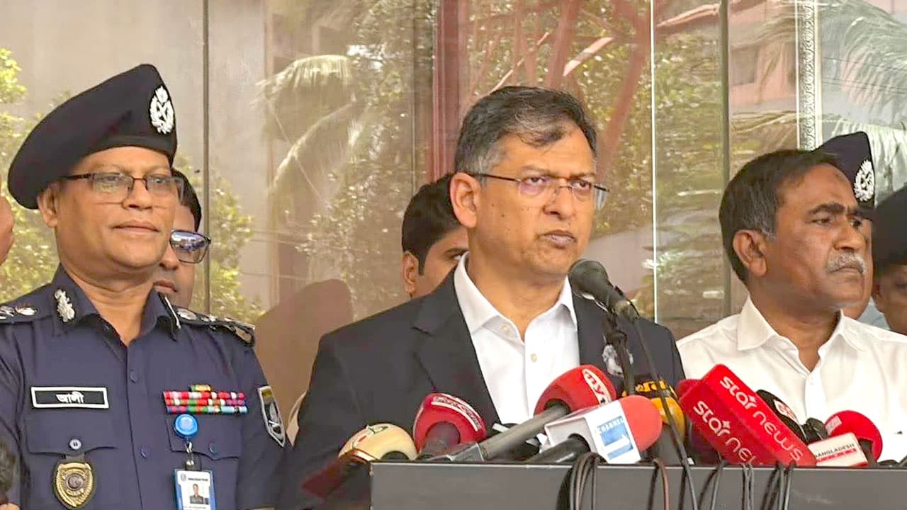 অস্ত্র উদ্ধারে বিশেষ ইউনিট, তথ্যদাতাকে পুরস্কার ঘোষণা