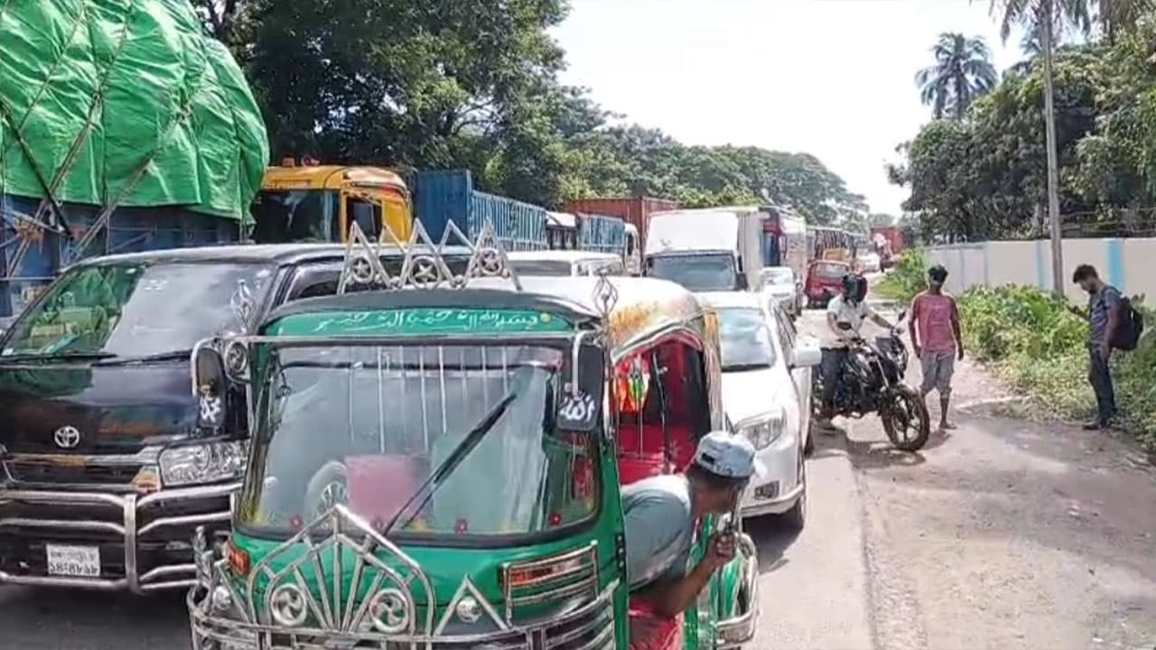 যানজটে আটকা অ্যাম্বুলেন্সে হৃদরোগী রোগীর মৃত্যু