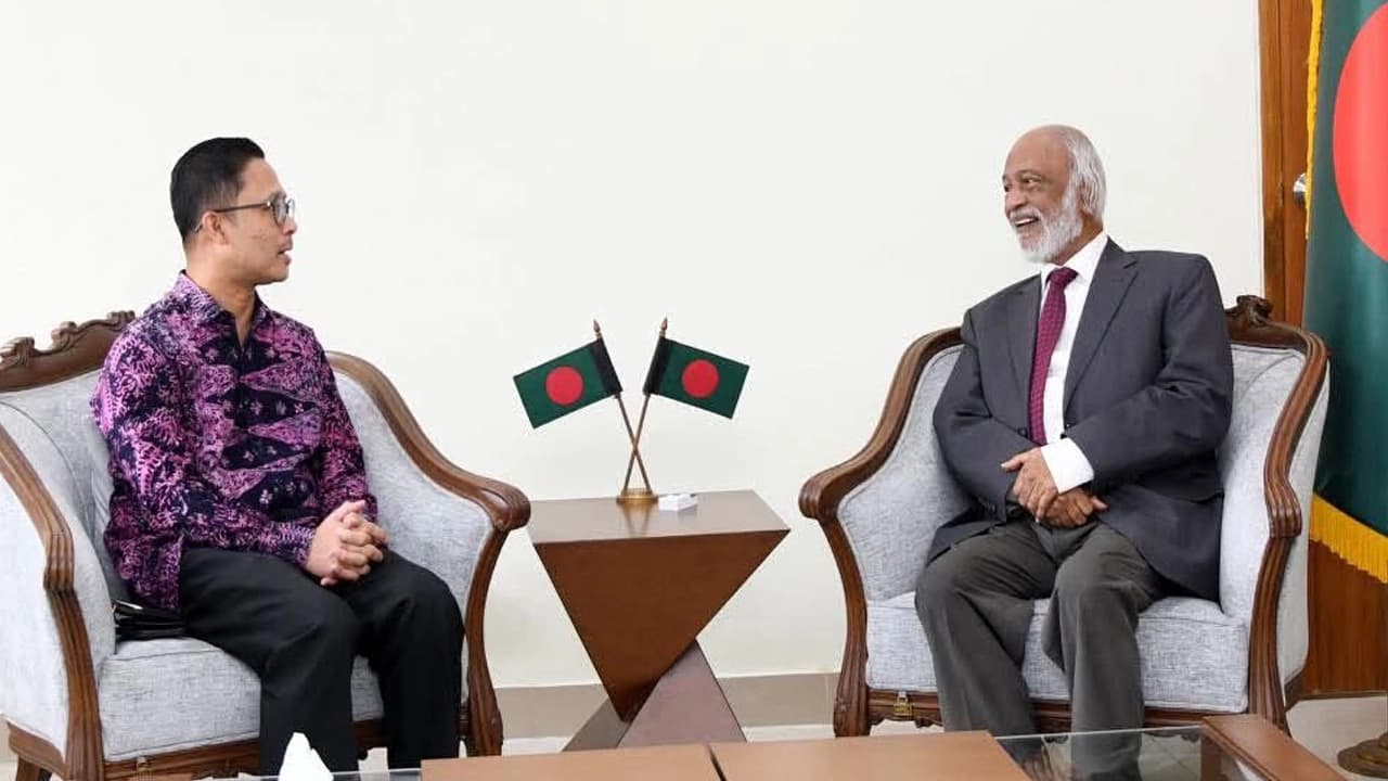 ছয় মাসে ২ লাখ বাংলাদেশি কর্মী নেবে মালয়েশিয়া