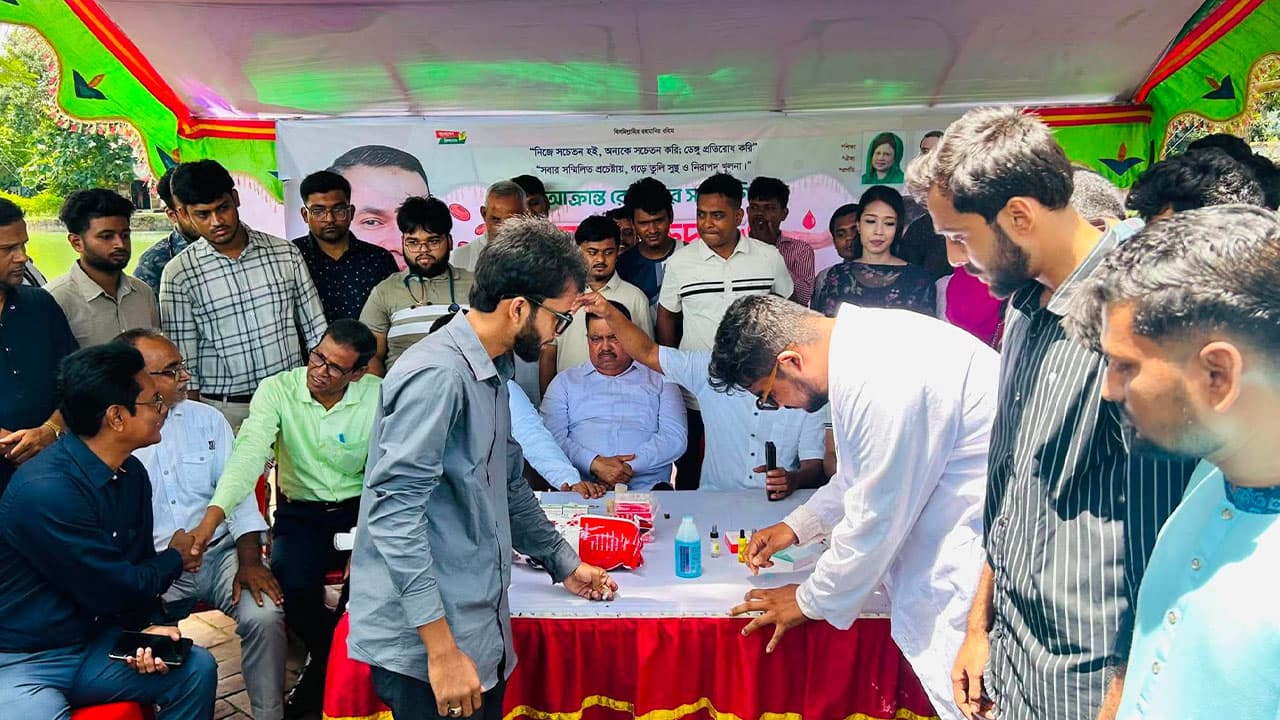 খুলনায় ডেঙ্গুতে রক্তদাতা সংগ্রহে ছাত্রদল