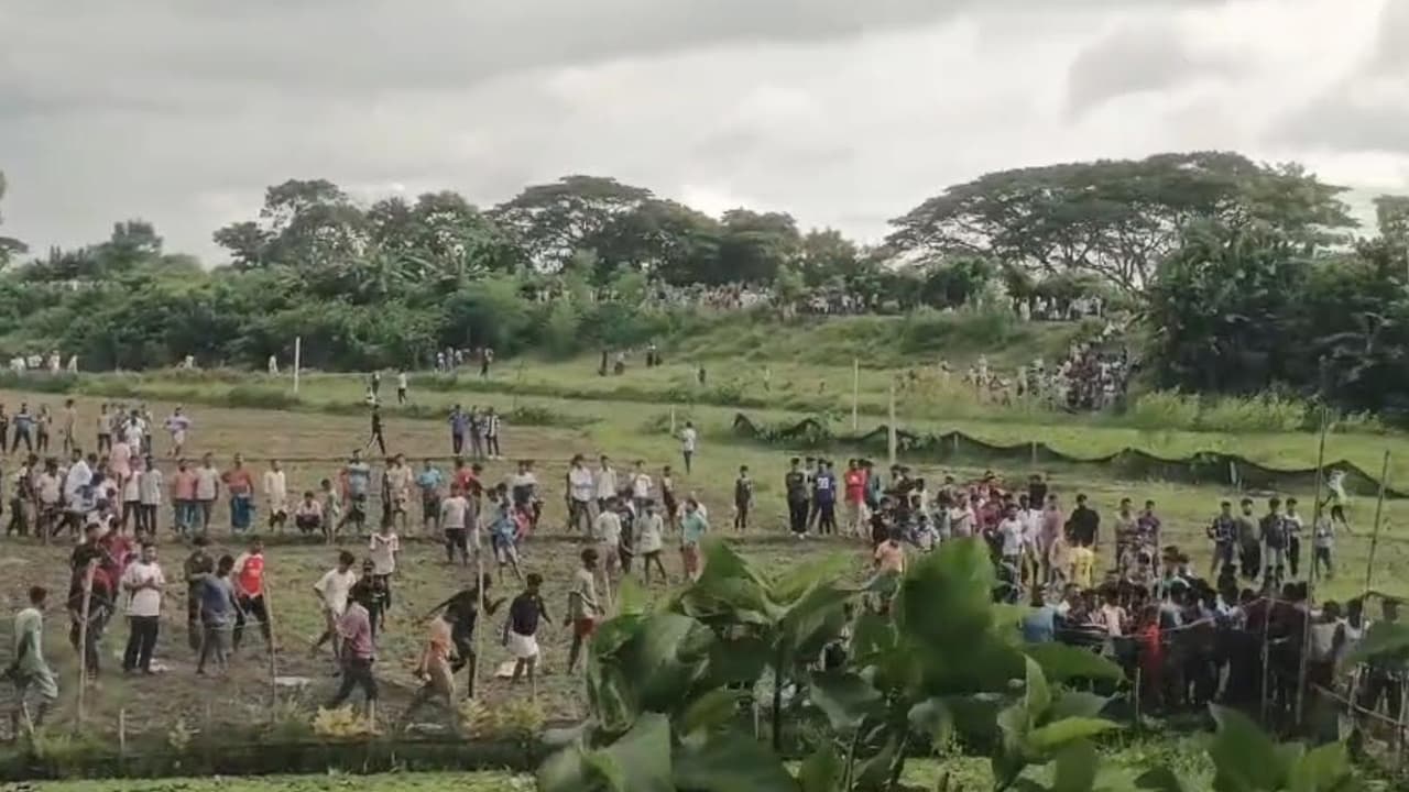 ভৈরবে বাজার নামকরণ নিয়ে সংঘর্ষে ২০ আহত