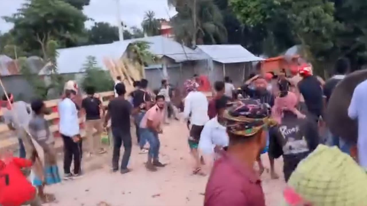 ফরিদপুরের বোয়ালমারীতে আধিপত্য বিবাদে সংঘর্ষে ২০ আহত