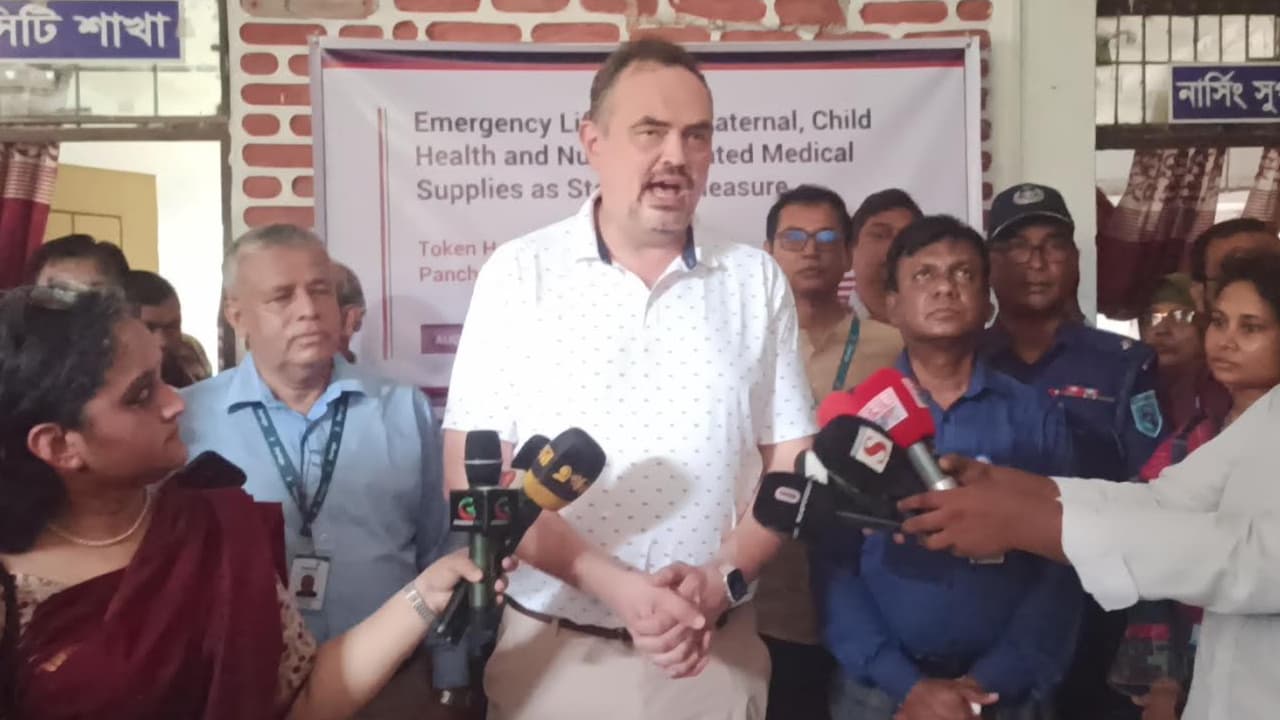 যুক্তরাষ্ট্র বাংলাদেশকে দিচ্ছে ২৯ কোটি টাকার চিকিৎসা সরঞ্জাম