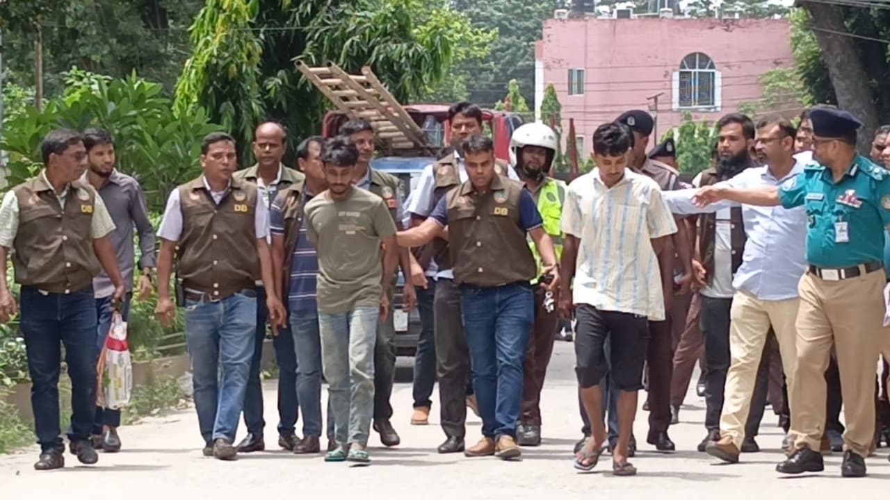 রংপুরে চার খুন মামলায় আসামিদের জেলগেটে জিজ্ঞাসাবাদের অনুমতি