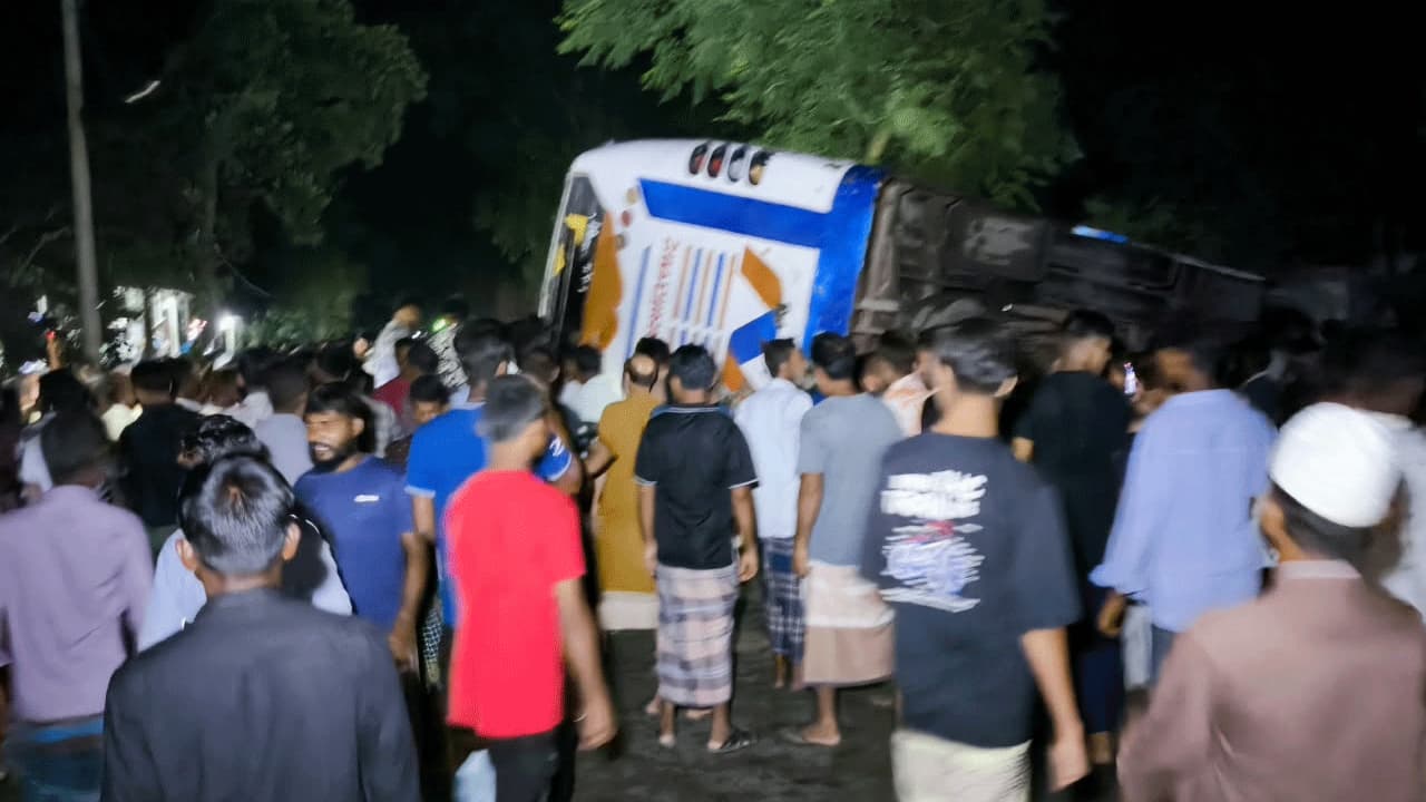 জামালপুরে বাসচাপায় অটোরিকশার ৩ যাত্রী নিহত