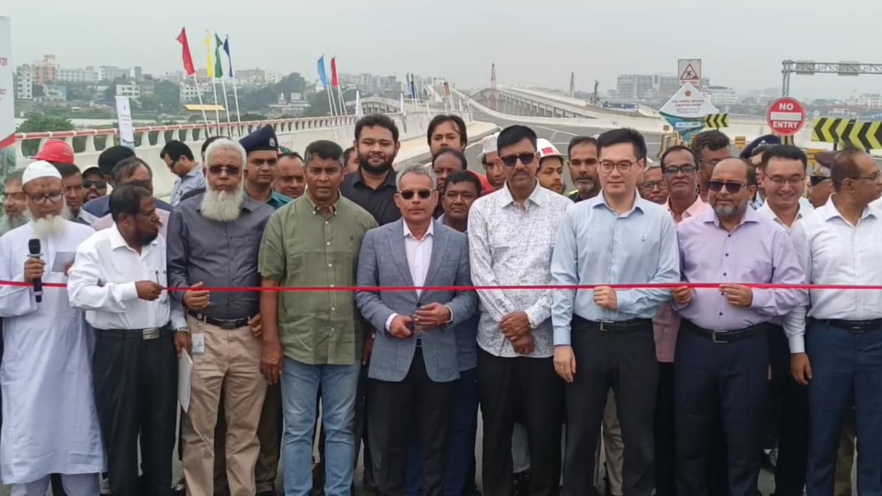 ঢাকা-আশুলিয়া উড়ালসড়কের দুই সার্ভিস সেতু যানচলাচলে খুলেছে