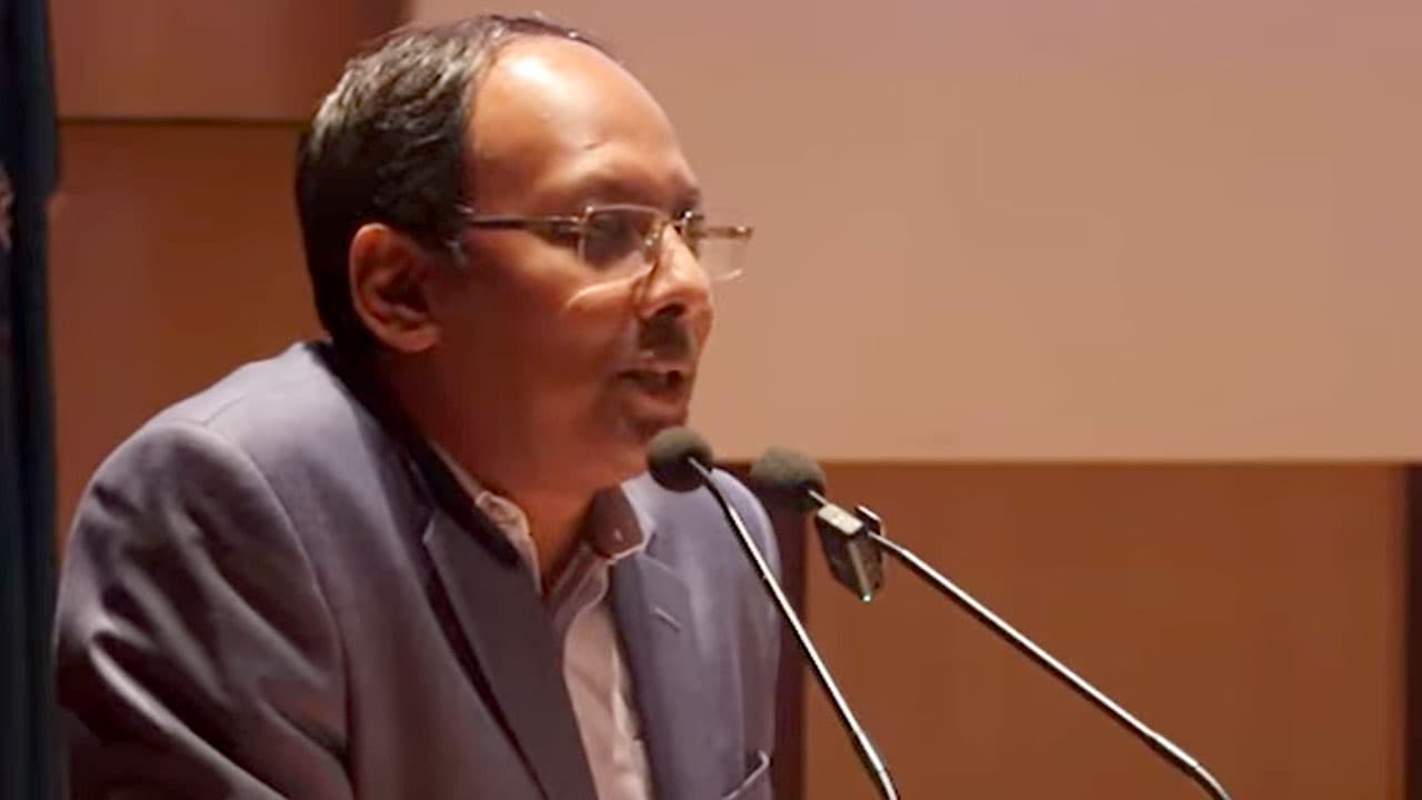 অধ্যাপক ড. নাজমুজ্জামান ভূঁইয়া পিএসসির নতুন চেয়ারম্যান নিযুক্ত হলেন