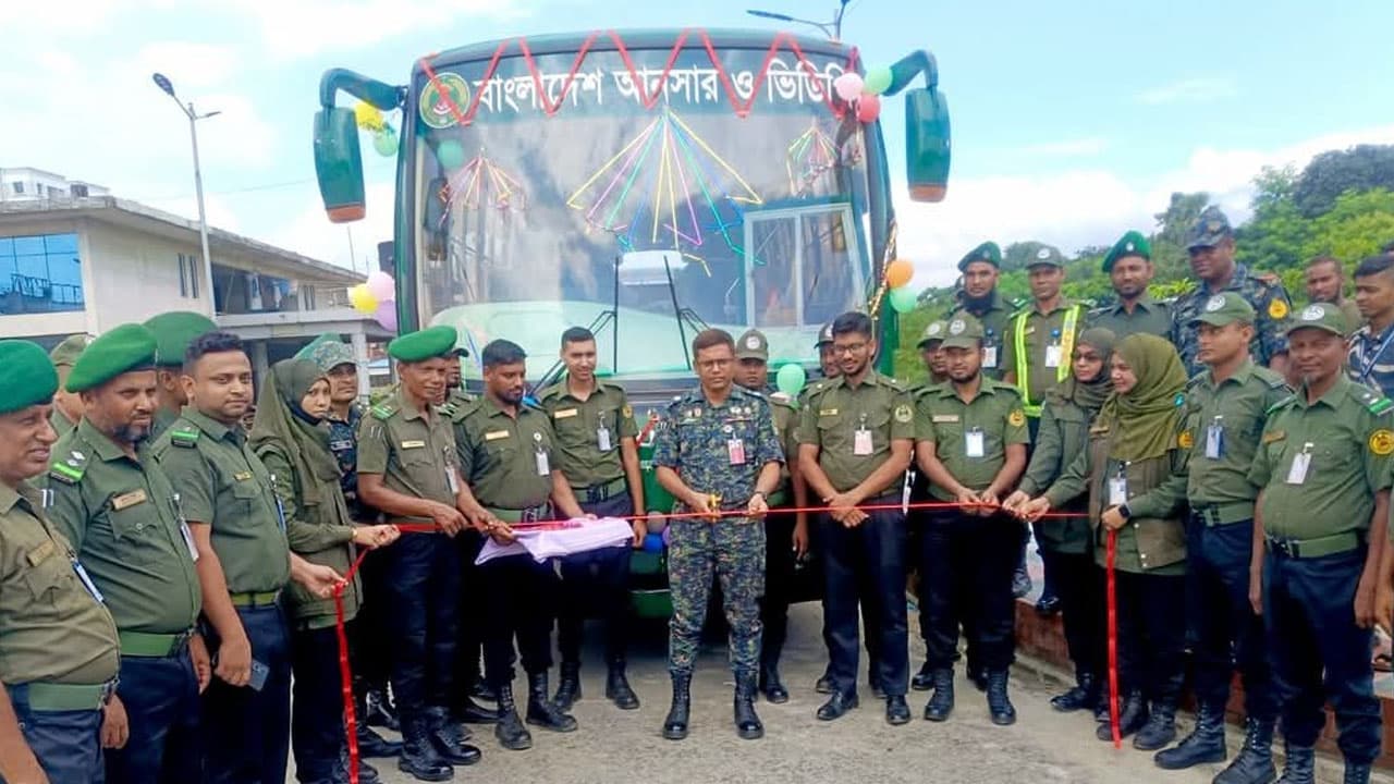 শাহজালাল বিমানবন্দরের আনসার সদস্যদের জন্য বিশেষ বাস সেবা চালু