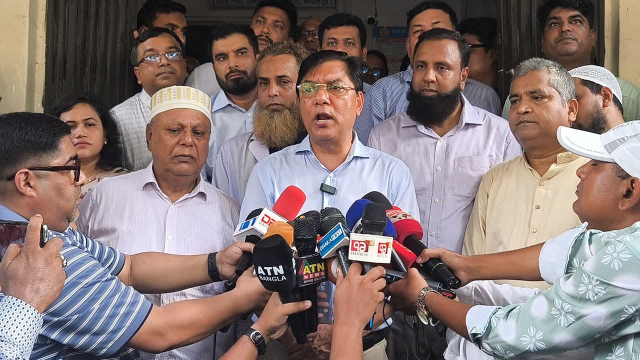 বিমানমন্ত্রীর আশাবাদ অনুযায়ী, দেড় বছরে কাটবে বিদ্যুৎ-গ্যাস সংকট
