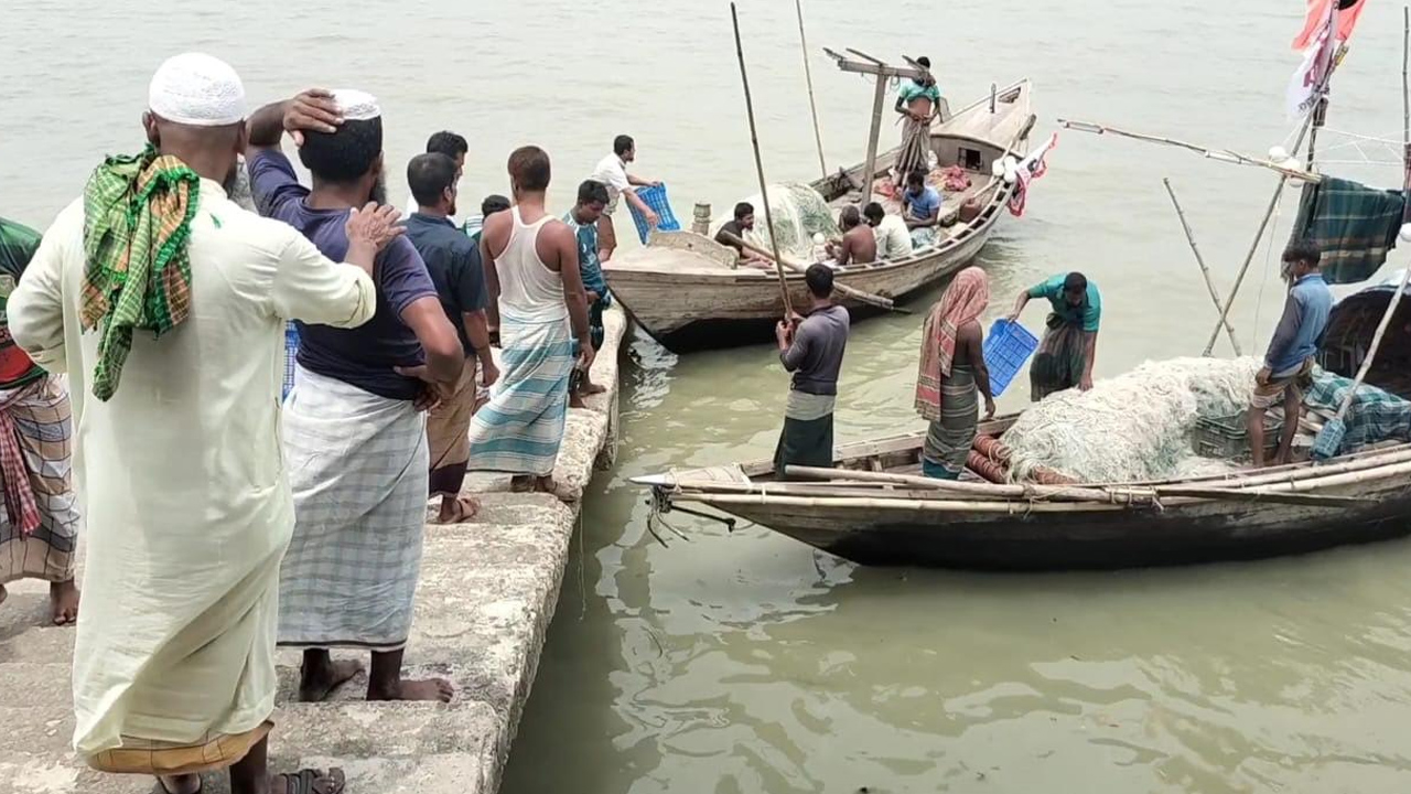 ভোলার নদী-সাগরে ইলিশের আকাল, দিশেহারা লক্ষাধিক জেলে