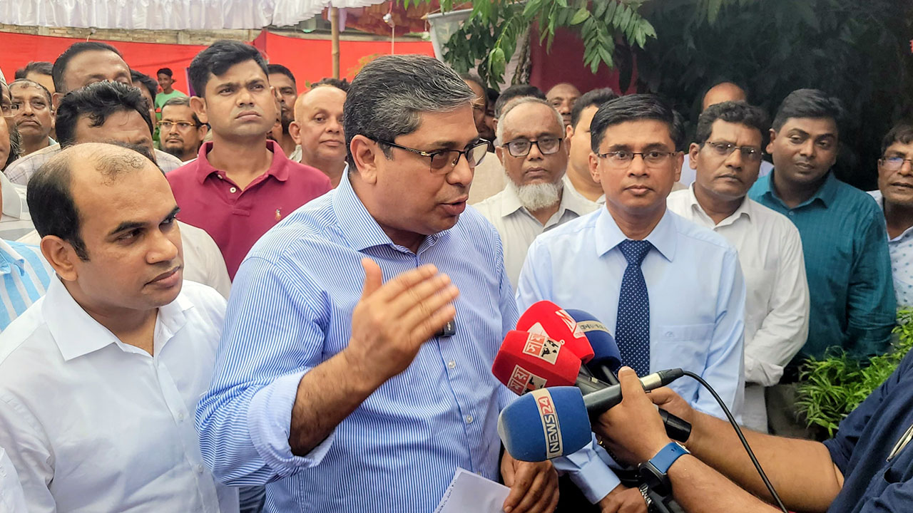 কুমিল্লা ও ফরিদপুরের সঙ্গে বগুড়াকেও বিভাগ করার উদ্যোগ নেওয়া হবে