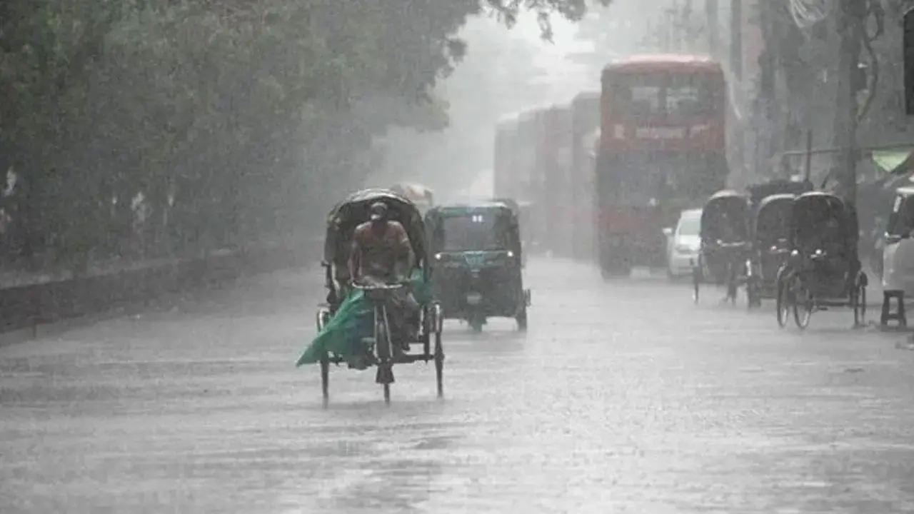 সারাদেশে অতি ভারী বৃষ্টির পূর্বাভাস