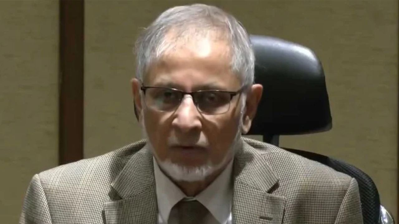 সহজে ঋণ পাওয়ায় কর আদায়ে অনীহা সরকারের: ড. আনিসুজ্জামান চৌধুরী