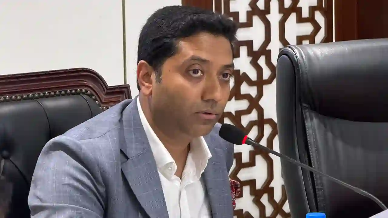 প্রাথমিকে প্যারেন্ট সার্কেল ও বন্ধু রেজিস্ট্রার কার্যক্রম শুরু করছে