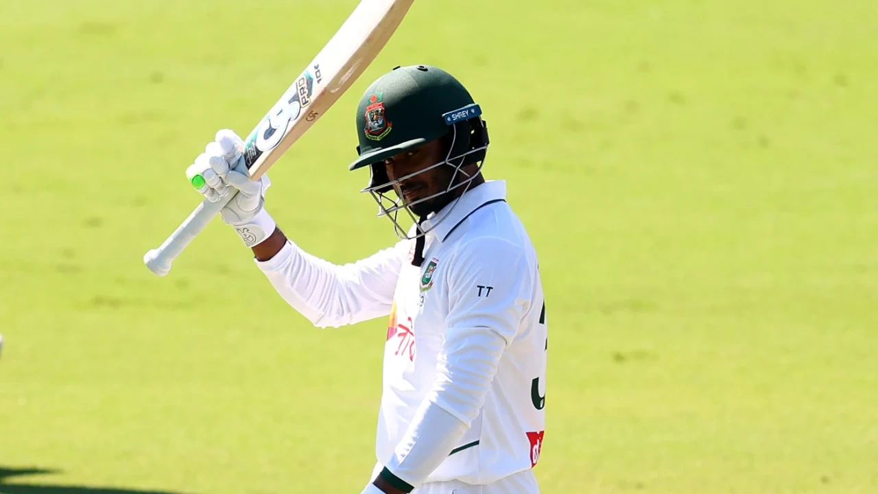 ডারউইন টেস্ট: তানজিদের প্রথম ফিফটি, অস্ট্রেলিয়ার লক্ষ্য স্পর্শের পথে