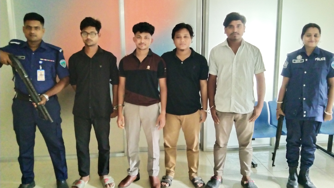 বান্দরবানে নিষিদ্ধ সংগঠনের গোপন বৈঠক, চার গ্রেপ্তার