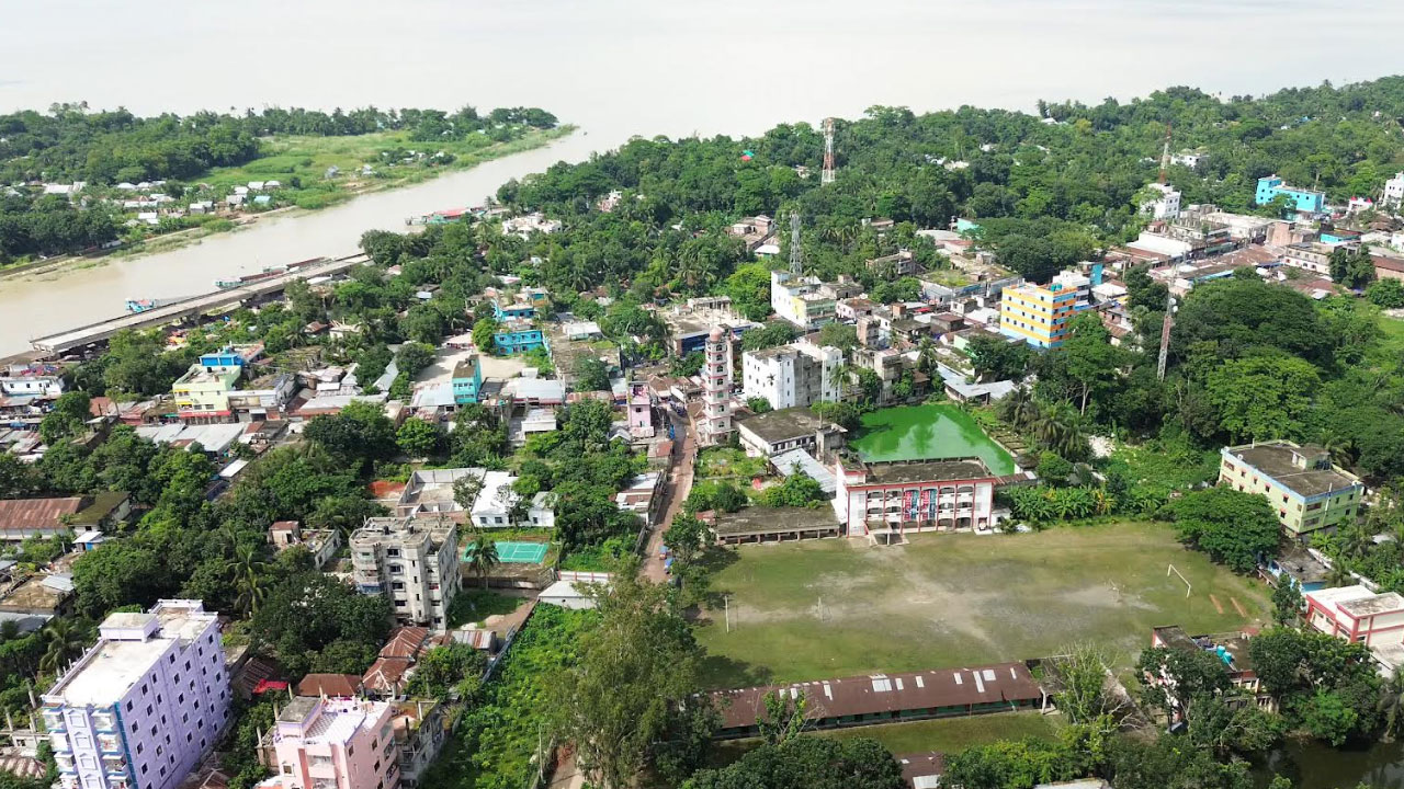 নড়িয়ায় প্রবাসি আয়ে বদলে যাচ্ছে অর্থনীতি, বাড়ছে সামাজিক সংকট