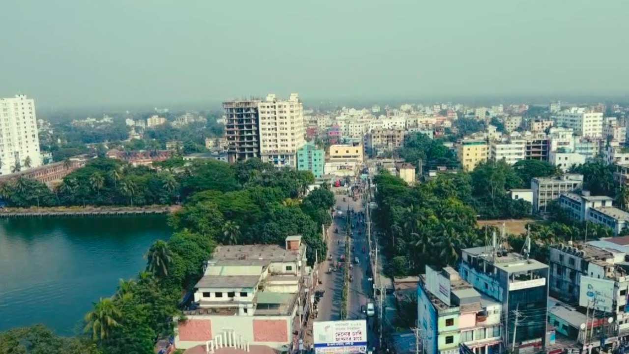 ফেনী প্রবাসী আয়ে সমৃদ্ধ হলেও অবহেলিত ‘রেমিট্যান্স যোদ্ধারা’