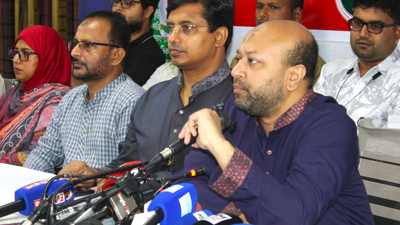 ‘ওষুধের দাম নিয়ন্ত্রণের নীতিমালা বাতিল করে সরকার জনগণের বিরুদ্ধে