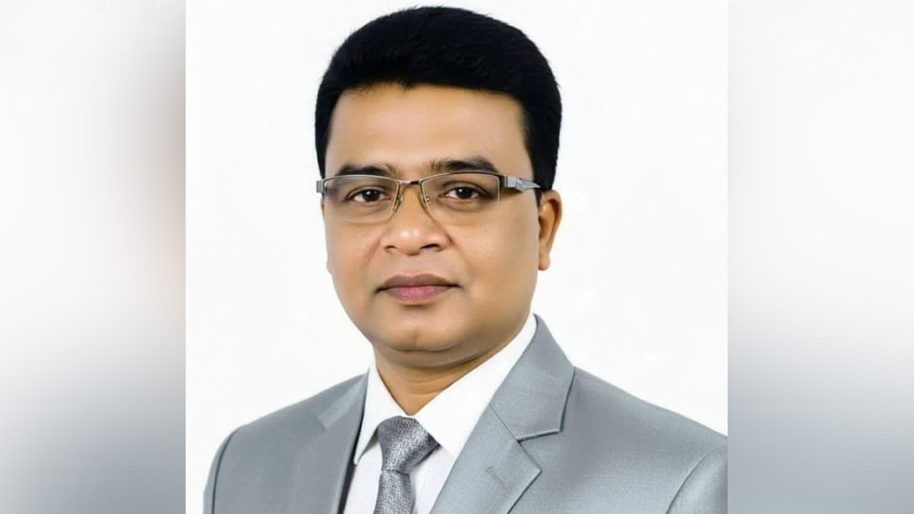 শরীয়তপুরে পেশাগত দায়িত্ব পালনকালে তিন সাংবাদিকের ওপর হামলা