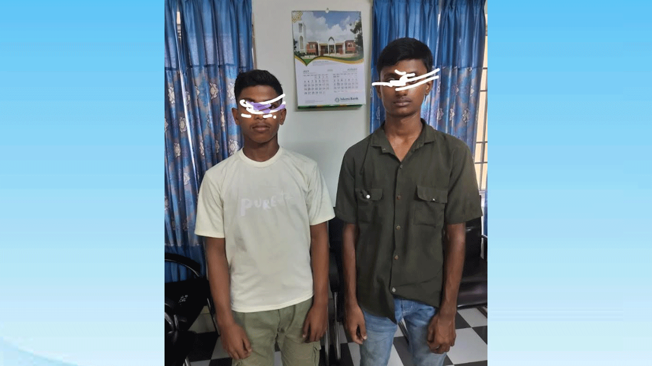 নওগাঁয় ৬ বছরের শিশু ধর্ষণের অভিযোগে দুই কিশোর গ্রেপ্তার