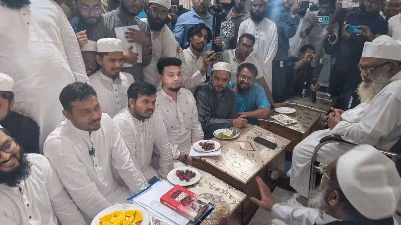 ব্রাহ্মণবাড়িয়া মাদ্রাসা মারধর: নাসীরুদ্দীন পাটওয়ারীর সমালোচনা