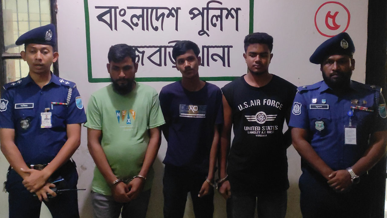নারী উদ্যোক্তাকে মারধরের ঘটনায় ৩ যুবক গ্রেপ্তার