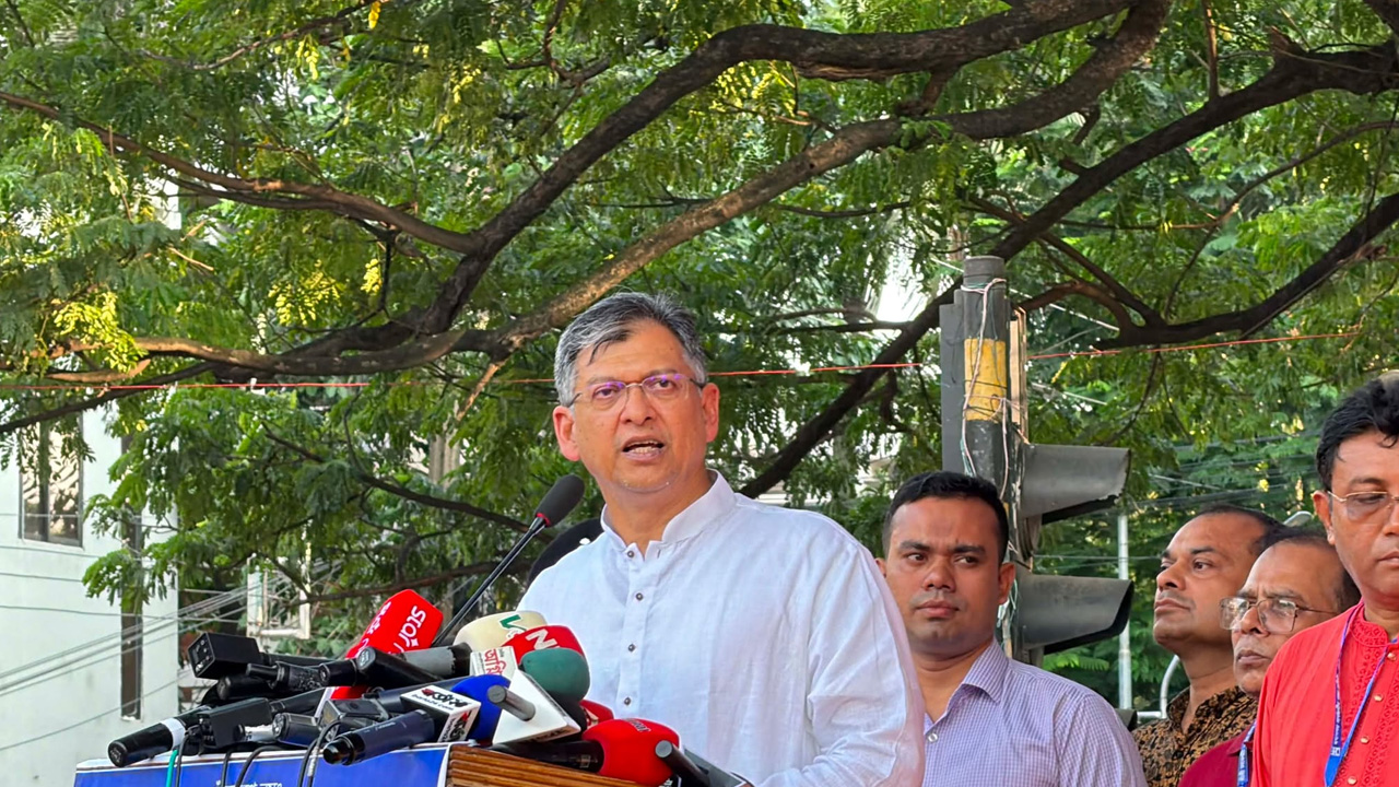 সংখ্যালঘু নয়, নাগরিক পরিচয়ে সবাই সমান: স্বরাষ্ট্রমন্ত্রী