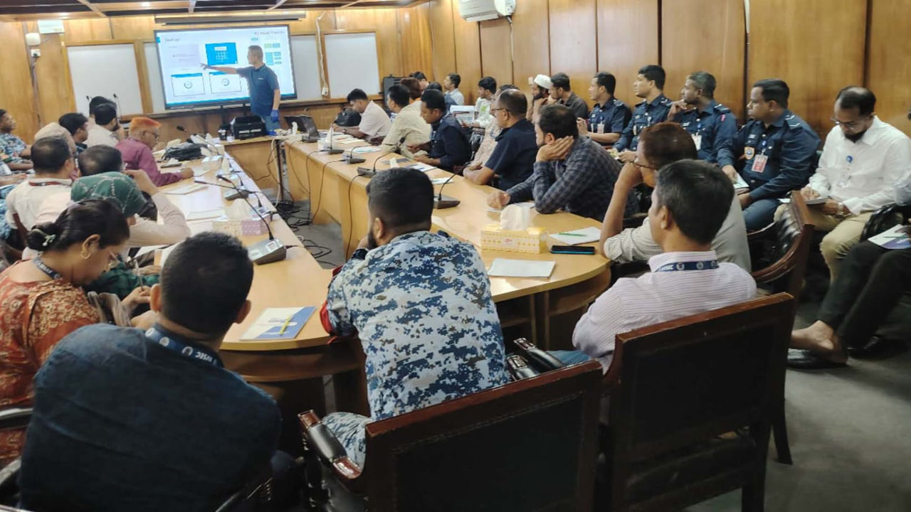 শাহজালাল বিমানবন্দরে ২৫ নতুন বিস্ফোরক শনাক্তকারী যন্ত্র যোগ হলো