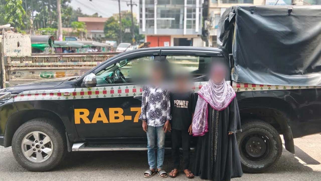 দুই শিশুর পেট থেকে উদ্ধার ৬ হাজার ৬১৫ পিস ইয়াবা