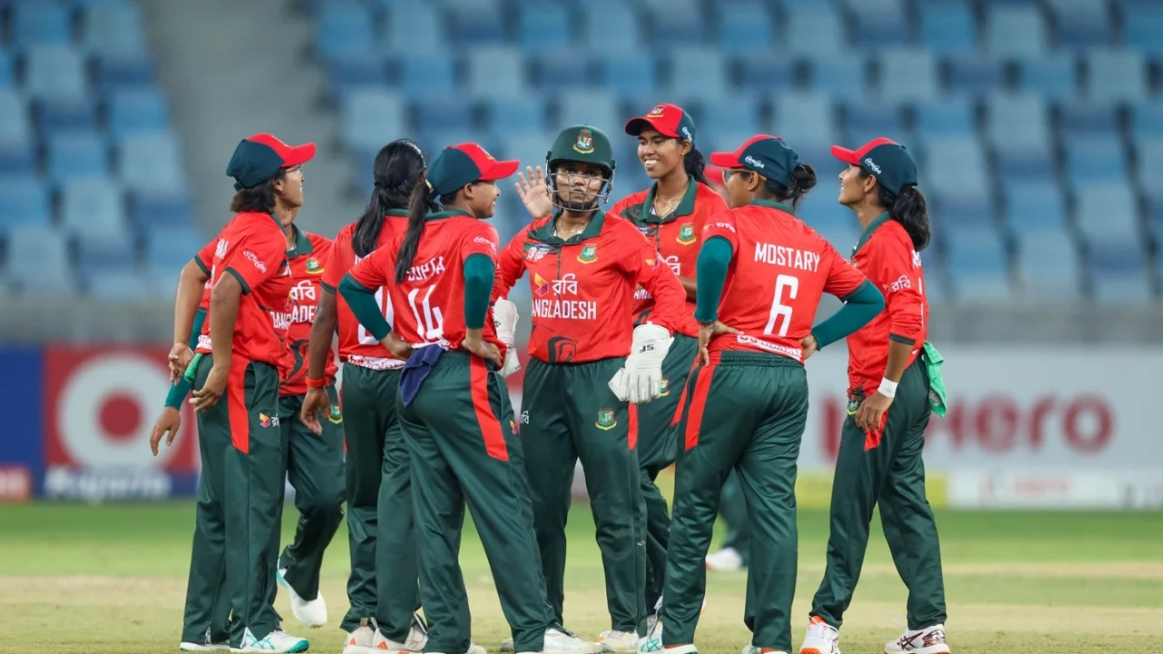 সেমিফাইনালে উঠল বাংলাদেশের নারী ক্রিকেটাররা