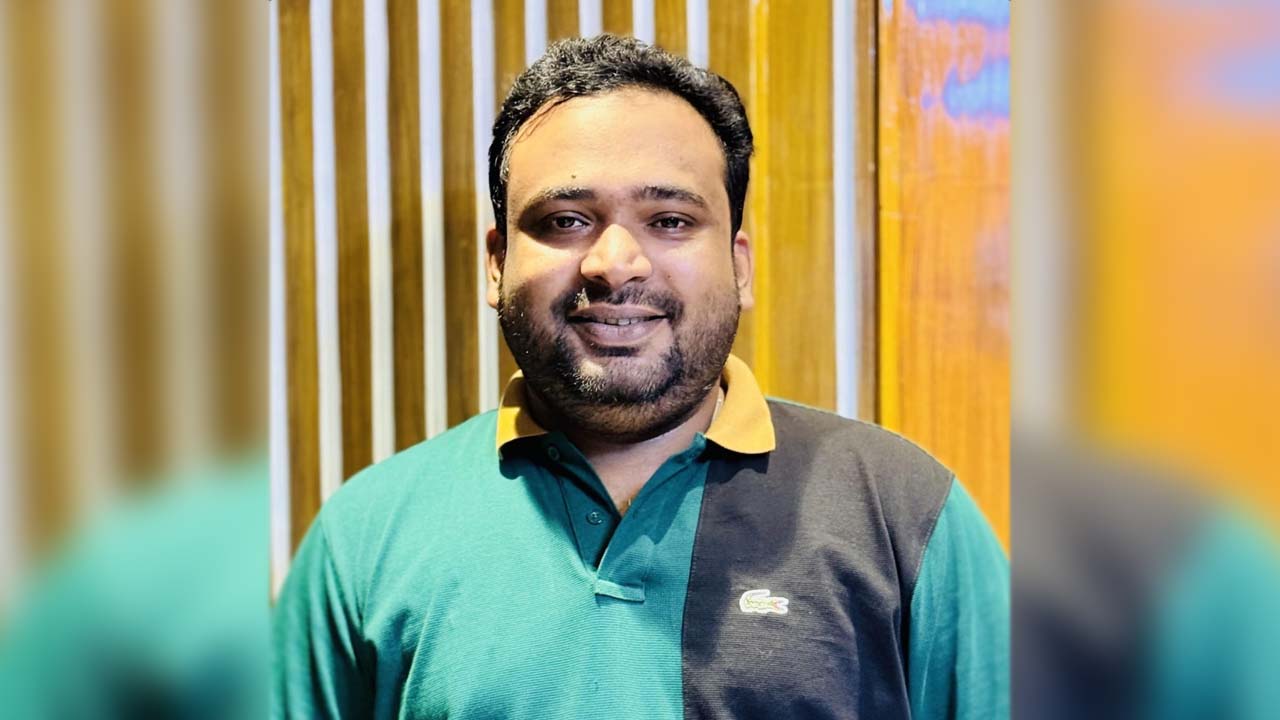 বন্দর থানা ছাত্রদল নেতার বাসায় ৭০ বোতল মদ উদ্ধার