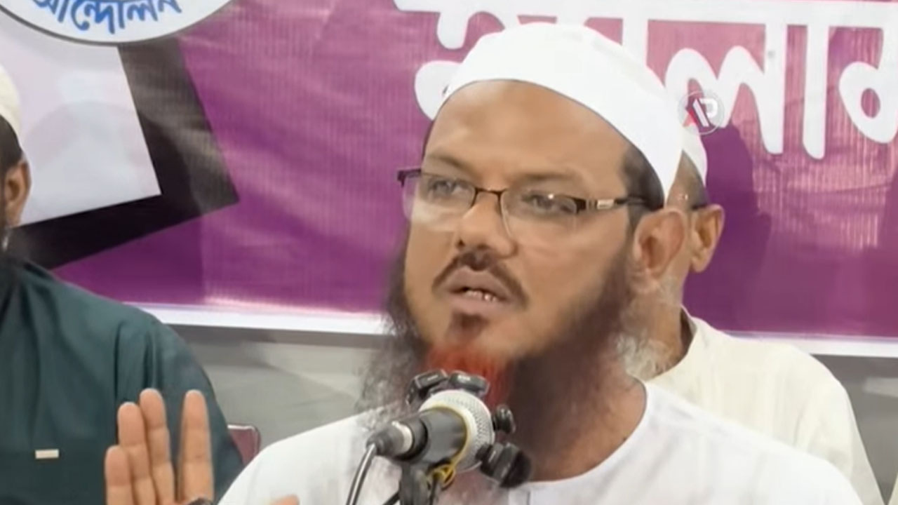 ‘সংবাদ সংগ্রহে নারী সাংবাদিককে শরিয়ত সম্মতভাবে আসতে হবে’