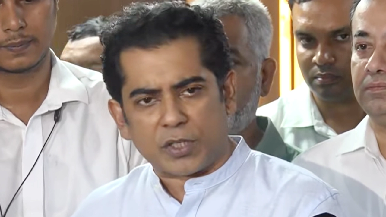 ফেসবুকে আপত্তিকর বক্তব্য ও কন্টেন্ট নিয়ন্ত্রণে আইন হচ্ছে: তথ্যমন্ত্রী
