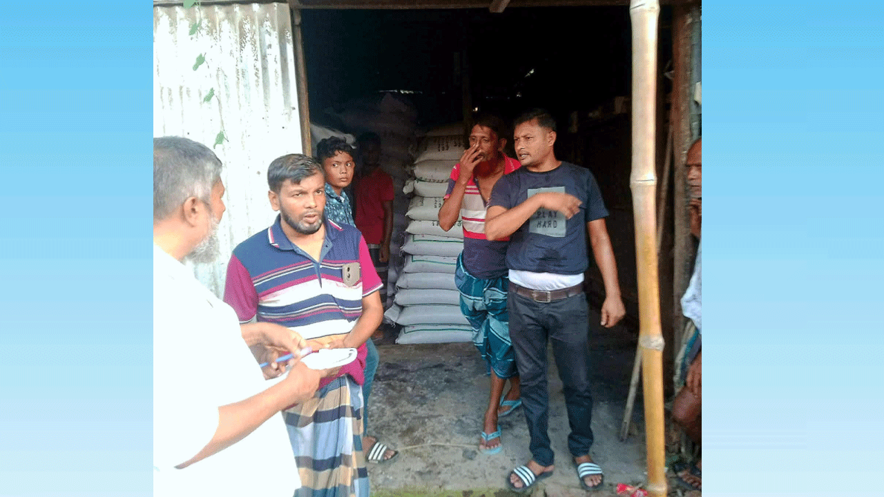 মাগুরায় অবৈধ সার মজুতের দায়ে ব্যবসায়ীকে কারাদণ্ড