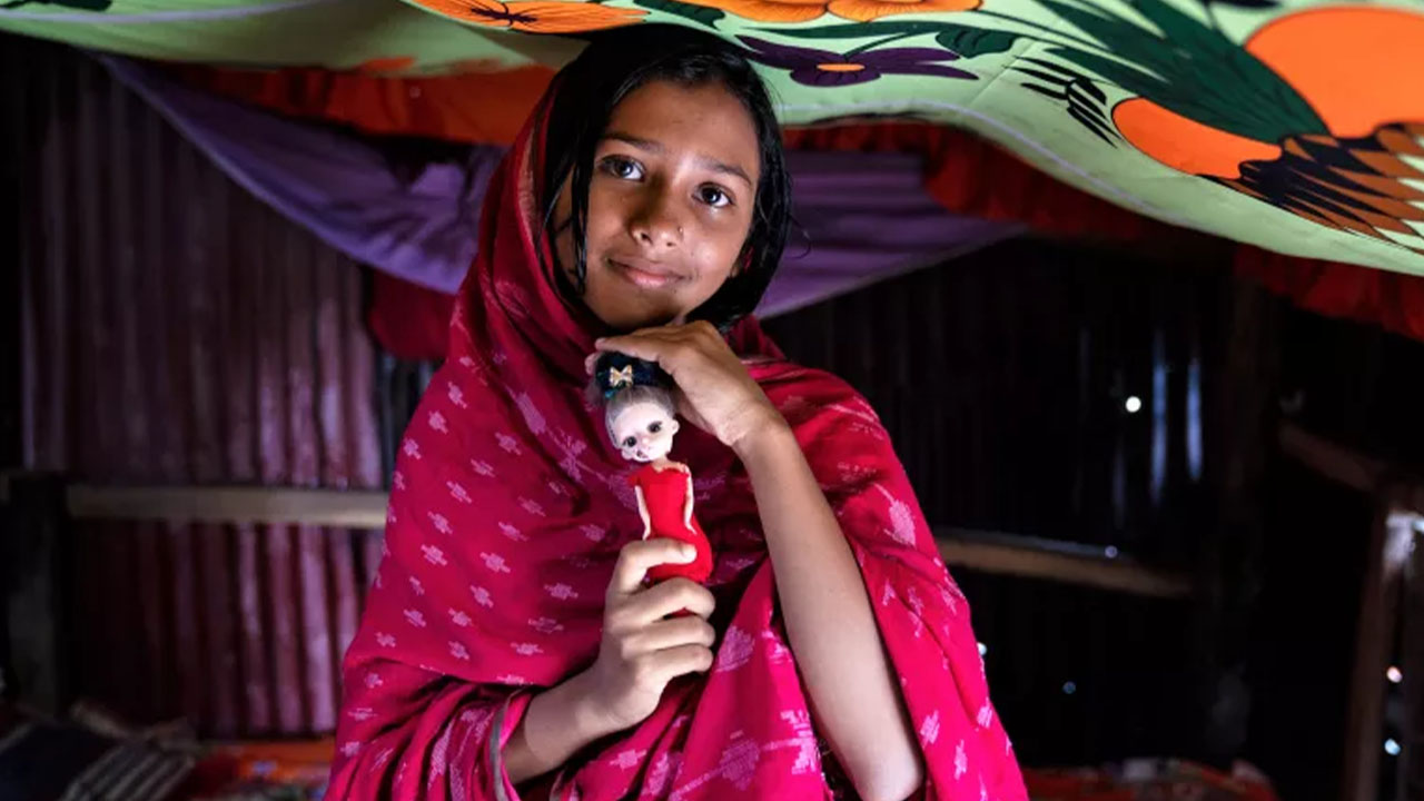 অপ্রাপ্ত বয়সে ‘পরের ঘরে’ চাঁপাইনবাবগঞ্জের ৭২ শতাংশ মেয়ে