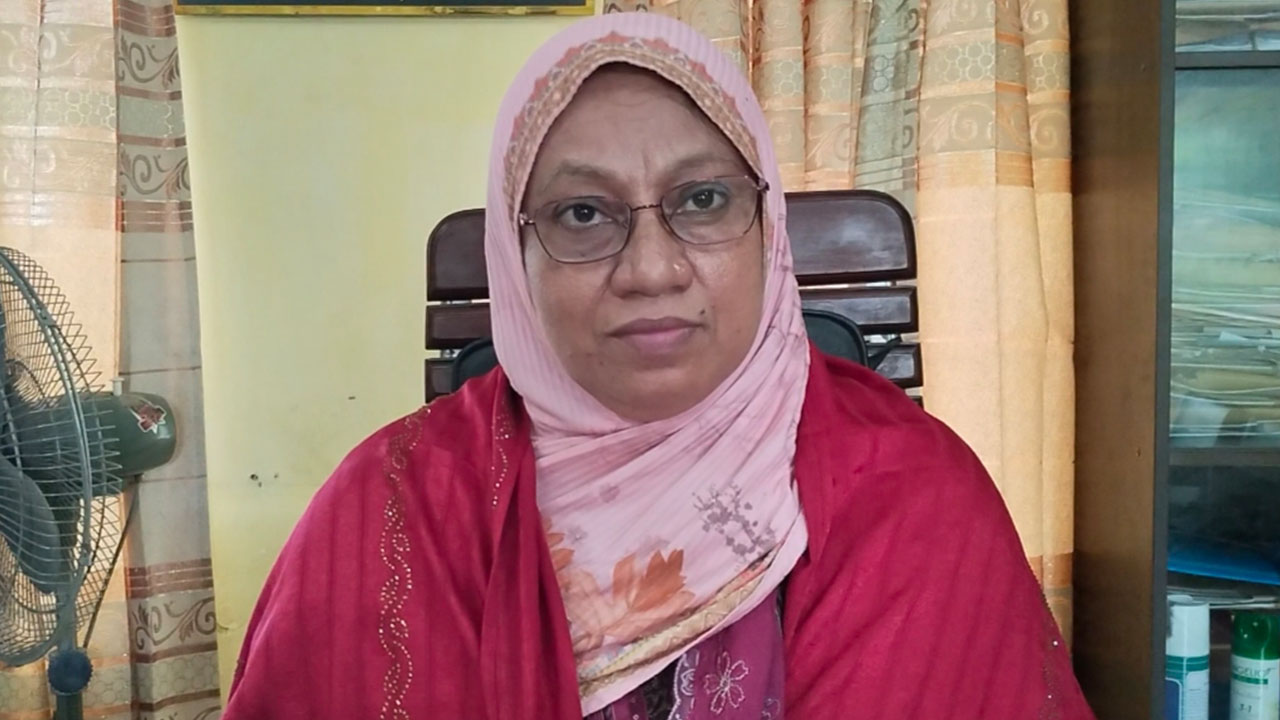 বদলি ঠেকাতে মহাপরিচালকের কাছে আবেদন শিক্ষা কর্মকর্তার